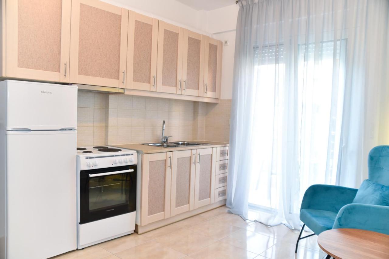 C&M Apartments Kalamata Exterior photo